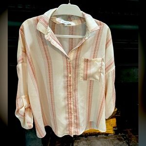 3/4 sleeve red cream Gilli over sized crop blouse